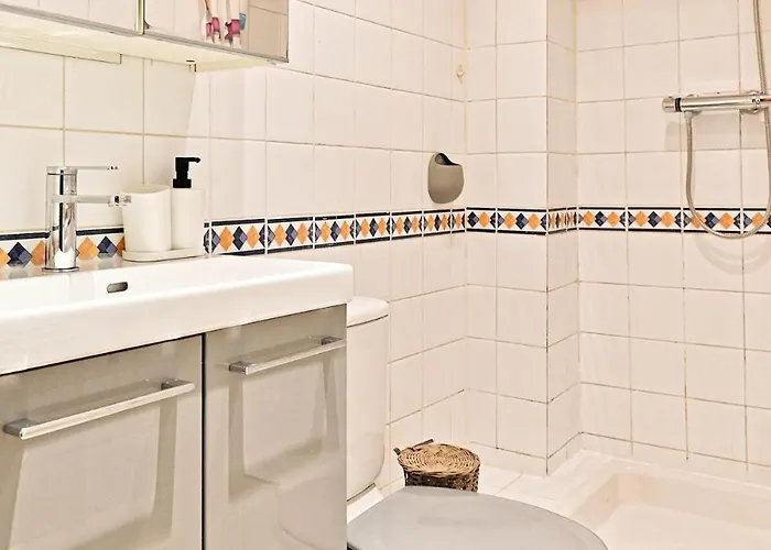 Cozy In The Beautiful Marais 巴黎